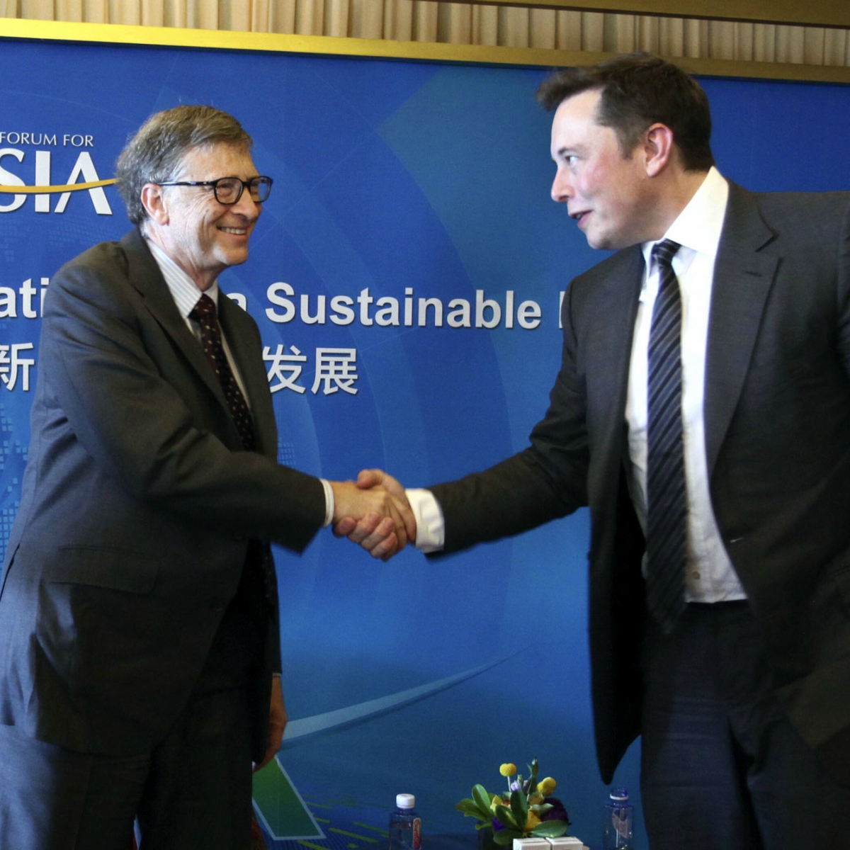 Tesla y Microsoft buscan creadores mexicanos. Así puedes participar