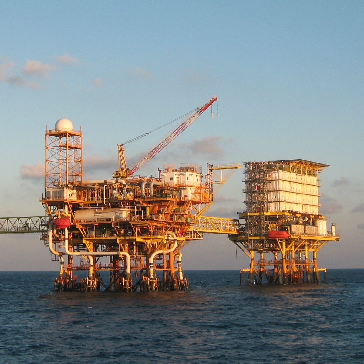 Investigadores mexicanos crearon una partícula que mejora la extracción de petróleo