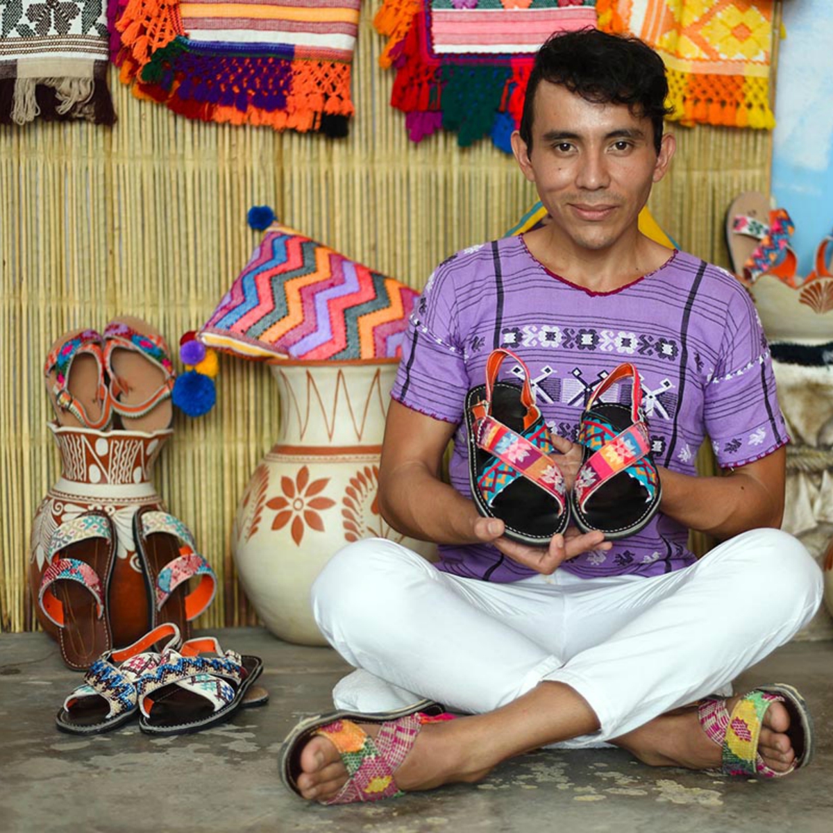 Empezó vendiendo huaraches en su natal Guerrero y ahora los exporta en Europa