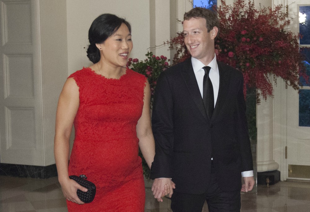 Así fue la boda secreta del dueño de Facebook y su esposa Priscilla