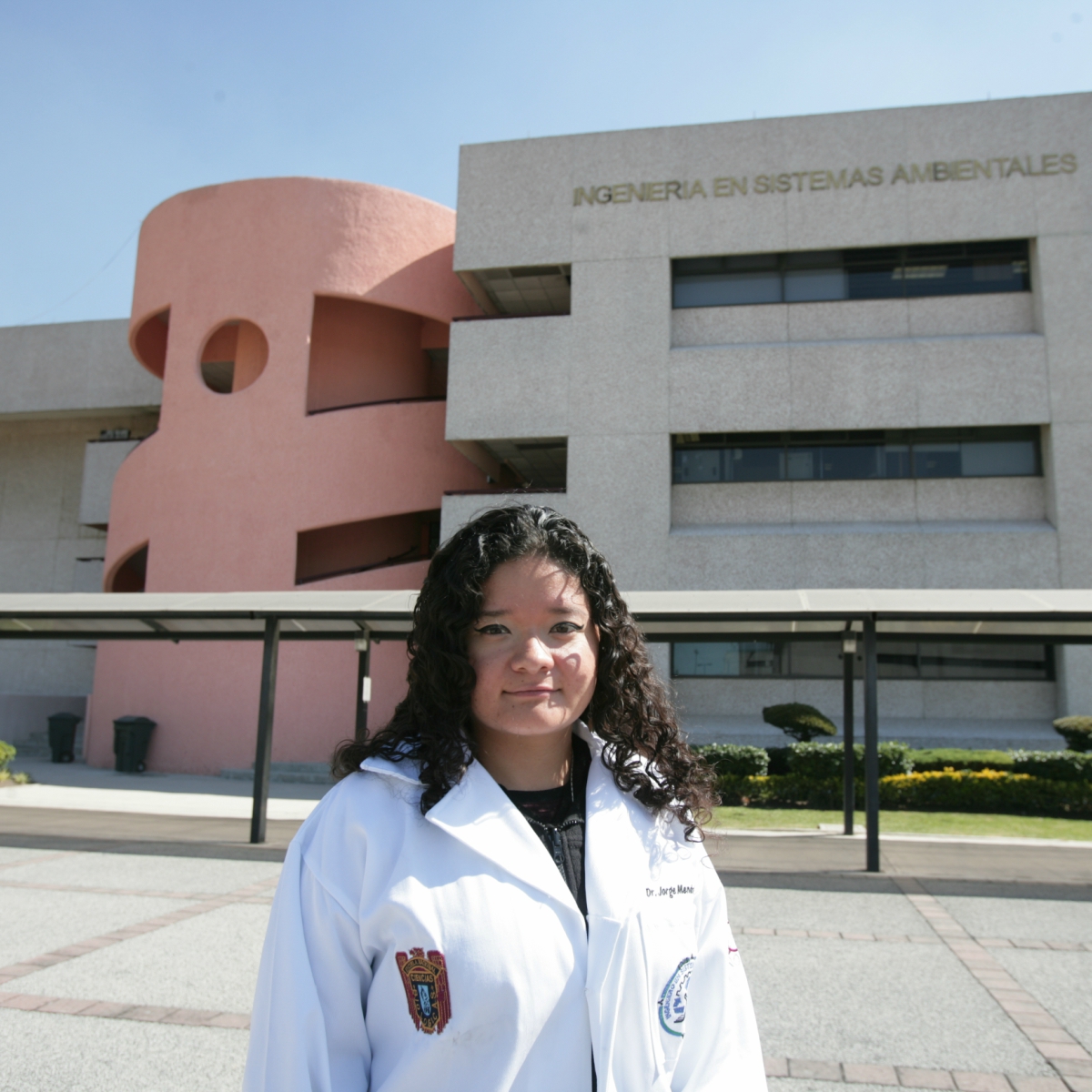 Esta mexicana transforma el excremento de animales en energía
