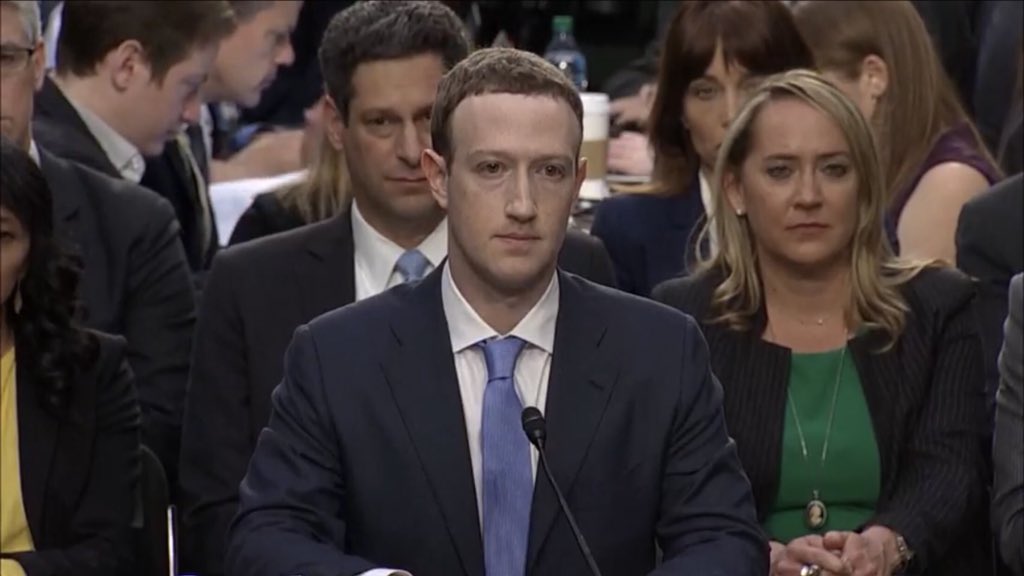 4 cosas inquietantes que supimos sobre Facebook tras la audiencia de Zuckerberg