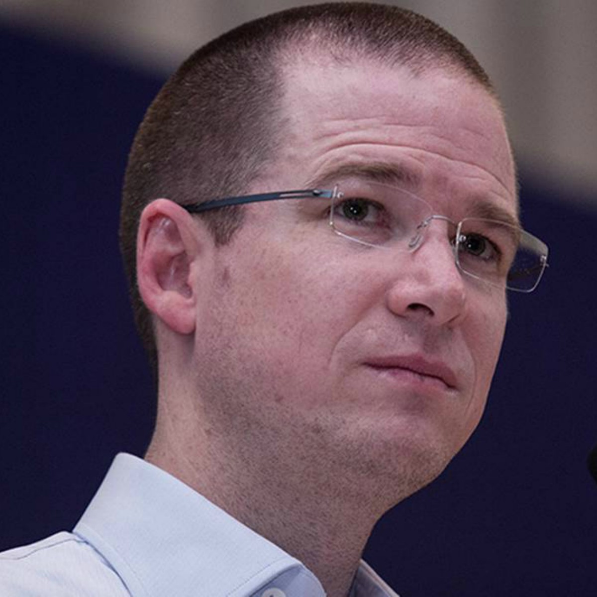 Destrozan a Anaya tras revelarse que pagó millones a encuestadora