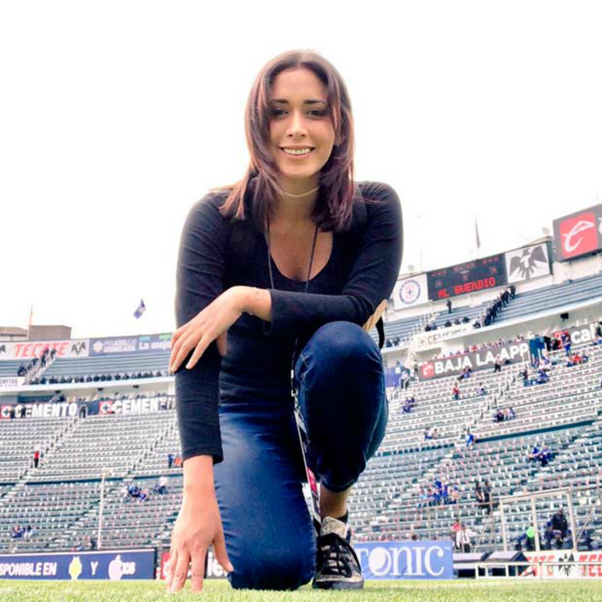 Reportera de Fox Sports alza la voz para exigir respeto tras ser acosada en transmisión