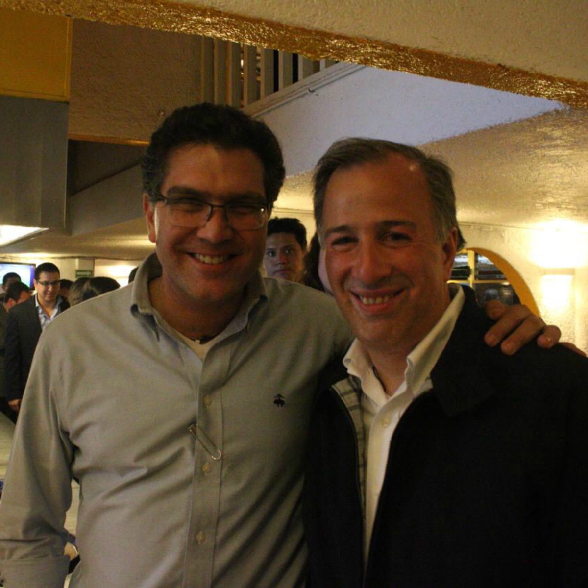 El tuit con el que Ríos Piter se sumó a la campaña de Meade
