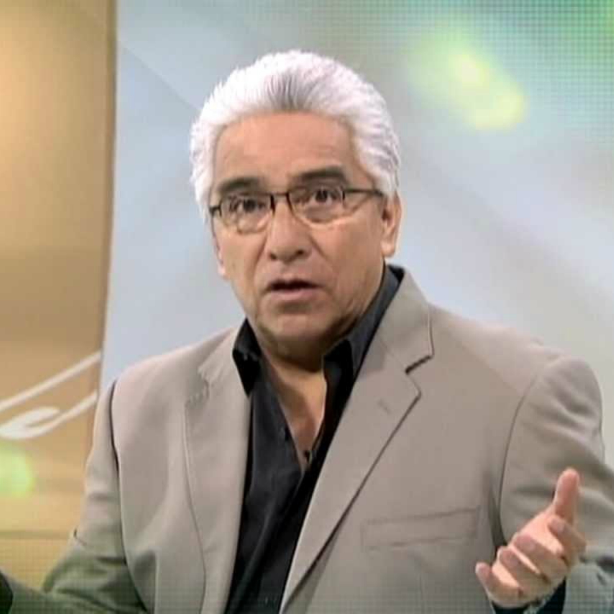 Televisa rompe relación laboral con Ricardo Alemán, luego del tuit que promueve la violencia