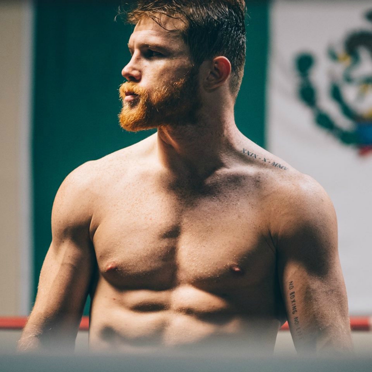 El Canelo ya encontró otra chamba mientras vuelve al ring: vender tenis