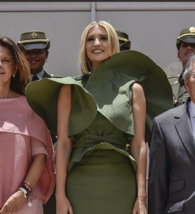 Viento levanta el vestido de Ivanka Trump y la convierten en memes