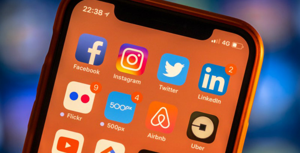 Lo que se sabe del impuesto que cobrarán a Uber, Airbnb y otras apps