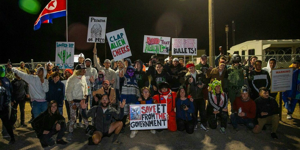 Llegó el día de entrar al Área 51 y los memes no podían faltar