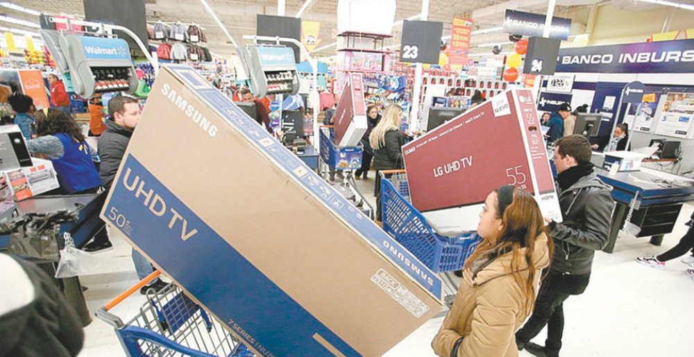Por error Walmart remata sus pantallas e intenta cerrar la tienda para no venderlas