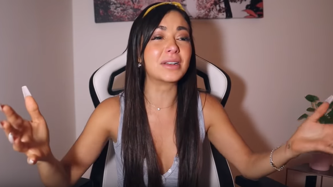 Caeli acusa a youtuber de ponerle algo en su bebida; él dice que sólo quiere visitas