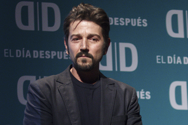 Laura León le recuerda a Diego Luna su pasado en El Premio Mayor