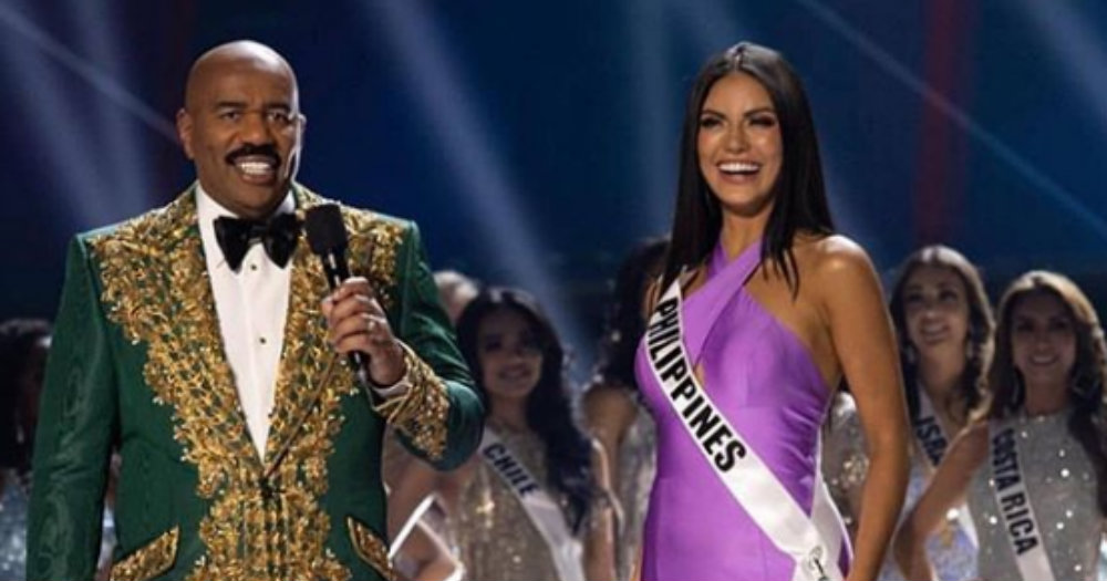 Conductor de Miss Universo otra vez confunde a la ganadora