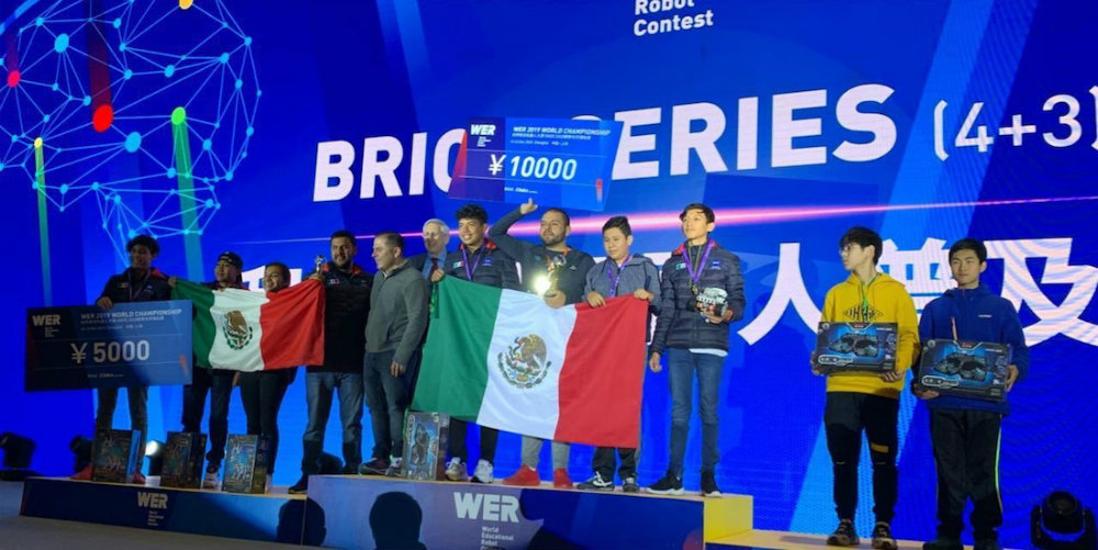 Estudiantes del Conalep ganan el Mundial de Robótica en China