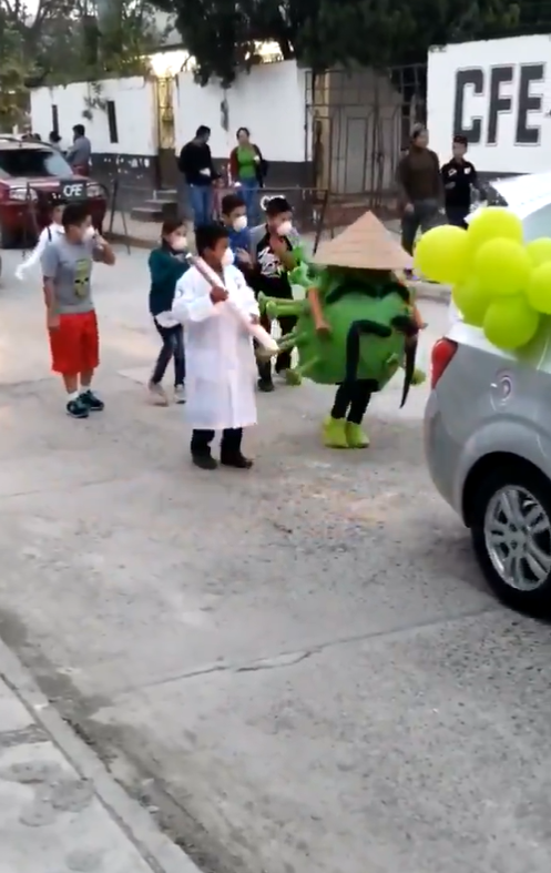 Niños bailan cumbia del coronavirus en carnaval y se hacen virales