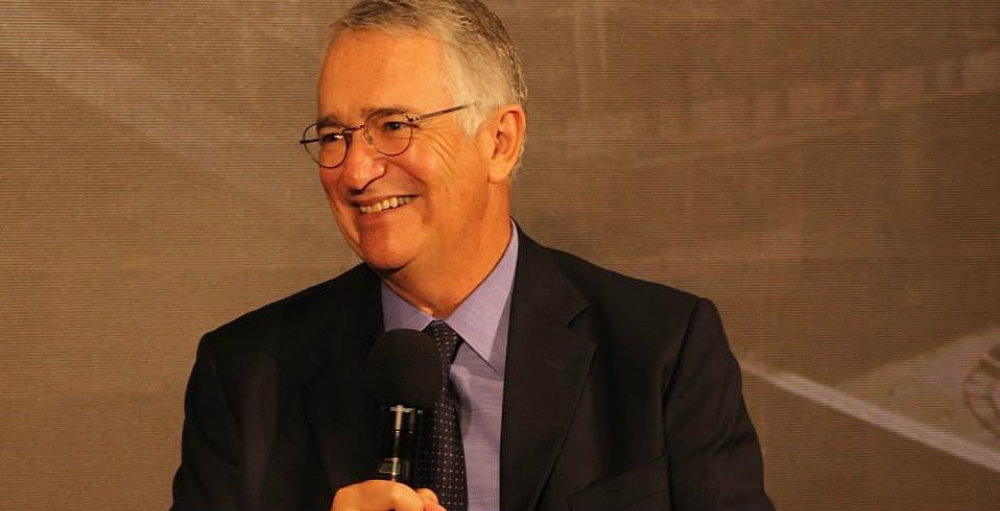 Salinas Pliego llama a "desapendejarse" frente al COVID-19