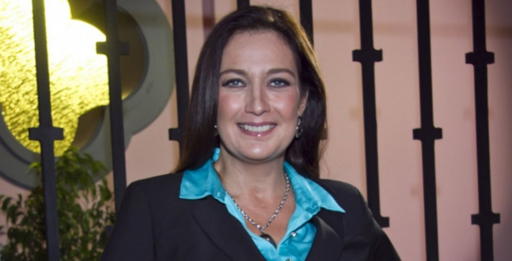 Actriz de Televisa acude por despensas para sobrevivir a la pandemia