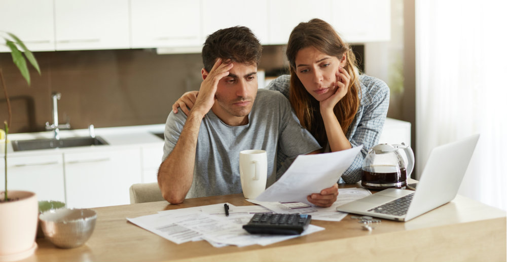 Tips para evitar el estrés por deudas y mejorar tu economía