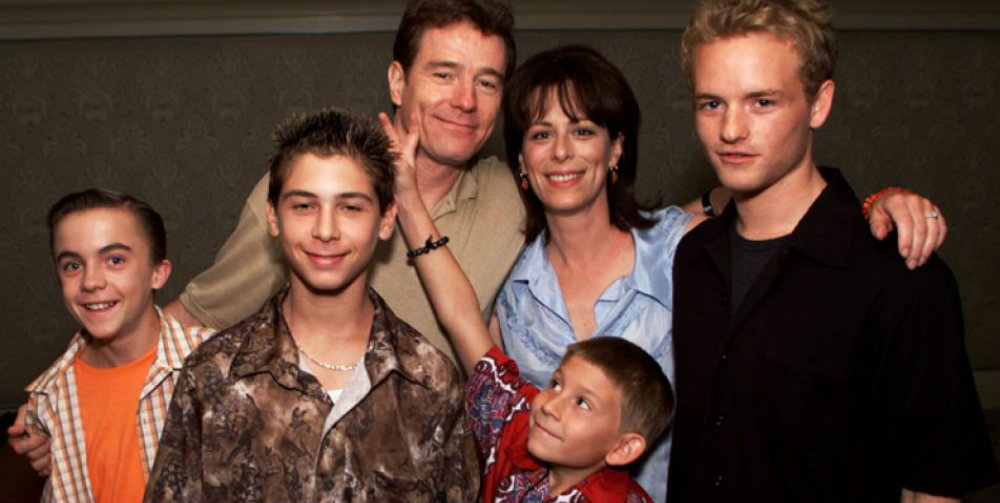 Actor de Malcom se recupera de COVID-19 y dona su plasma