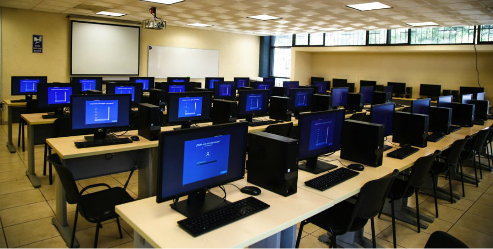 Invierten 4mdp en computadoras para el Instituto Tecnológico de la Costa Chica