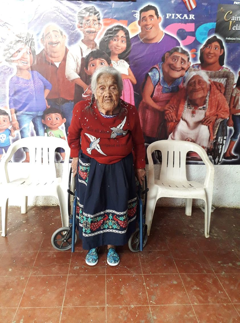 "Mamá Coco" existe y vive de forma humilde en Michoacán