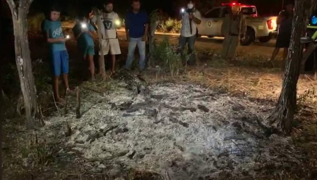 Hacen negocio con partes del meteorito que cayó en Tamaulipas