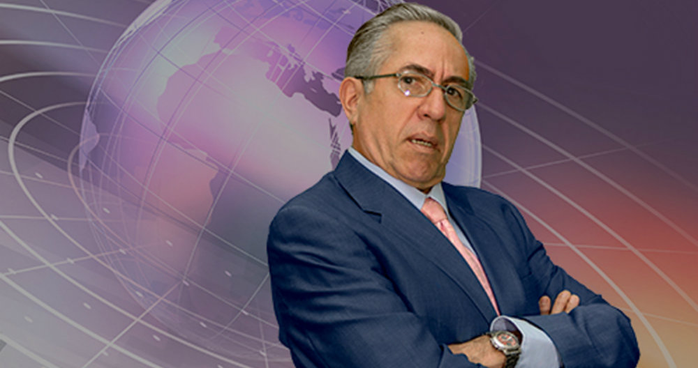 Ricardo Hill no consigue trabajo y vende tenis para subsistir