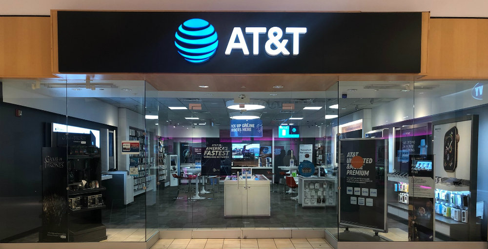 Casi un millón de clientes demandan a AT&T por cobros indebidos