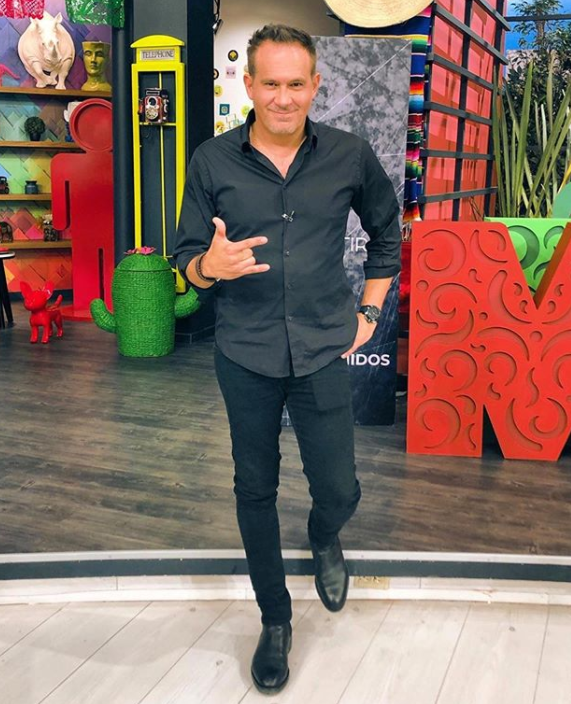 Arath de la Torre compra un iPhone 11 Pro y le mandan la caja vacía