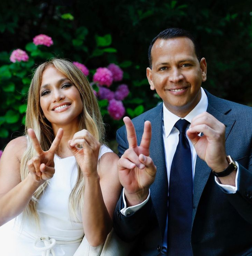 Famosas con novios más jóvenes