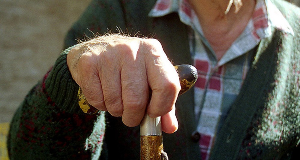 Abuelita se vacuna contra el COVID-19 y minutos después muere atropellada