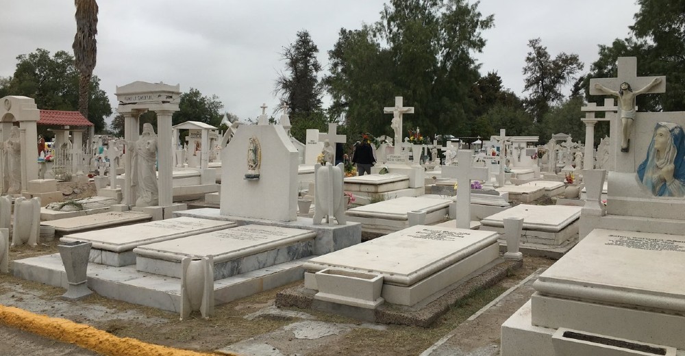 Mujer ocultó a su familia que tenía Covid-19 y todos fallecieron