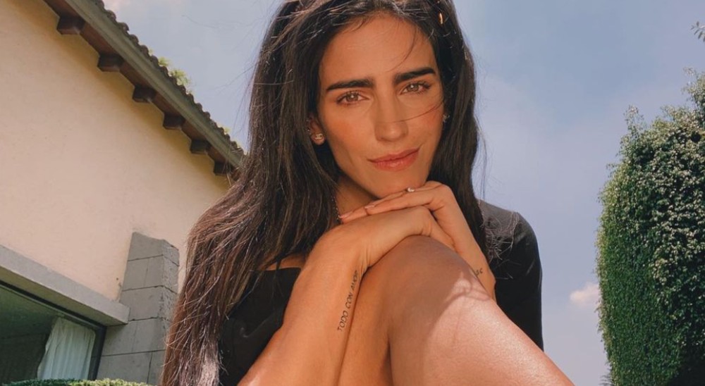Bárbara de Regil muestra sus estrías y confiesa que la avergonzaban