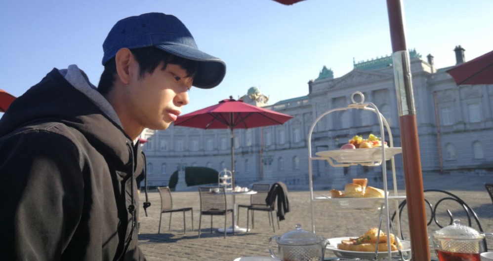 Hombre renuncia a su empleo y se alquila para "no hacer nada"