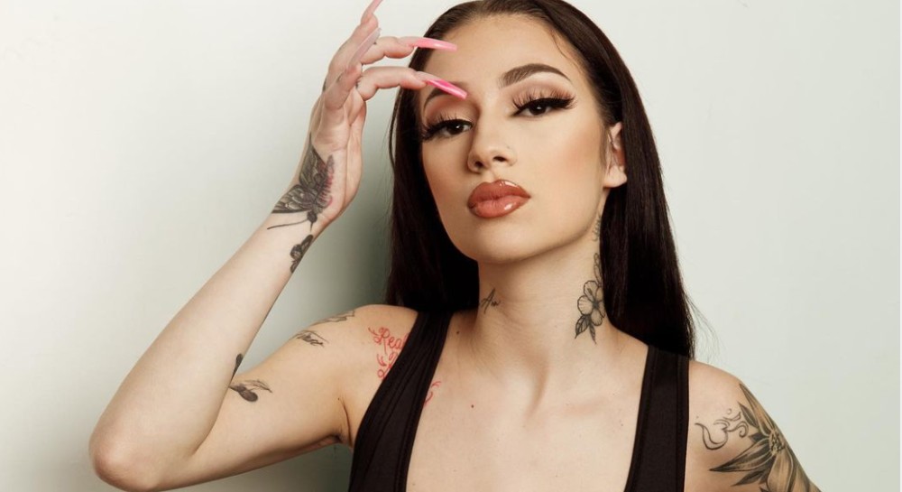 Rapera gana un millón de dólares a 6 horas de abrir su OnlyFans