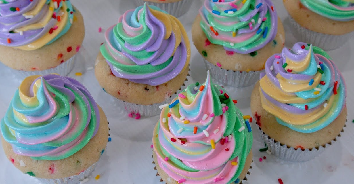 'Lady Chispitas' reaparece y pide un pastel gratis por el Día de las madres