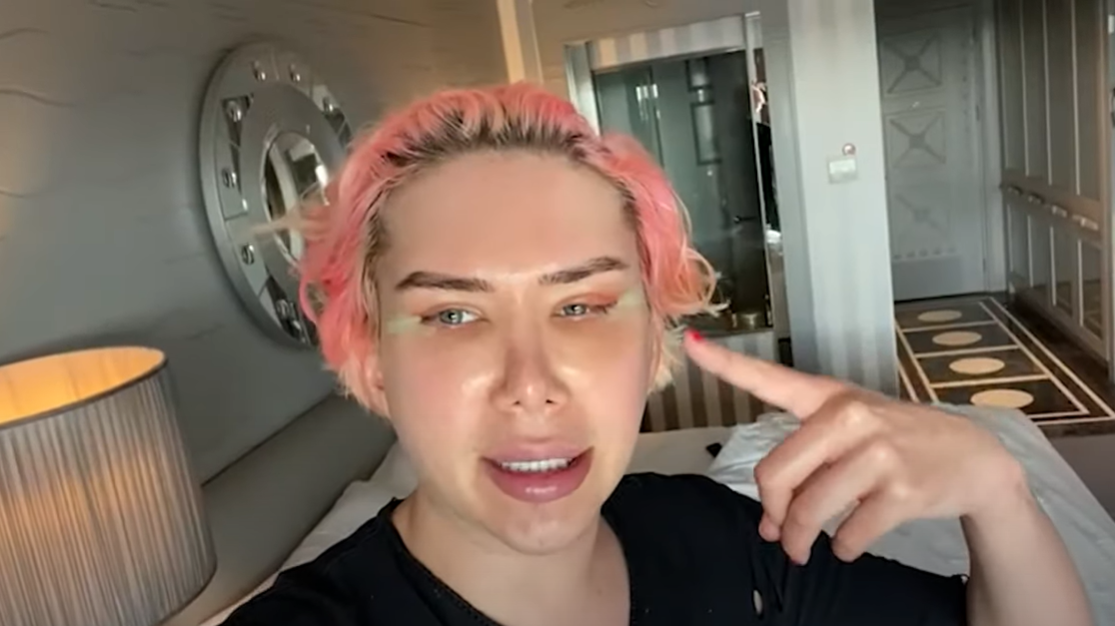 Joven gasta 4 mdp en cirugías para parecer una estrella de K-pop