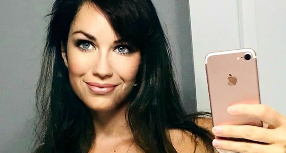 Escuela despide a maestra porque tenía un perfil en OnlyFans