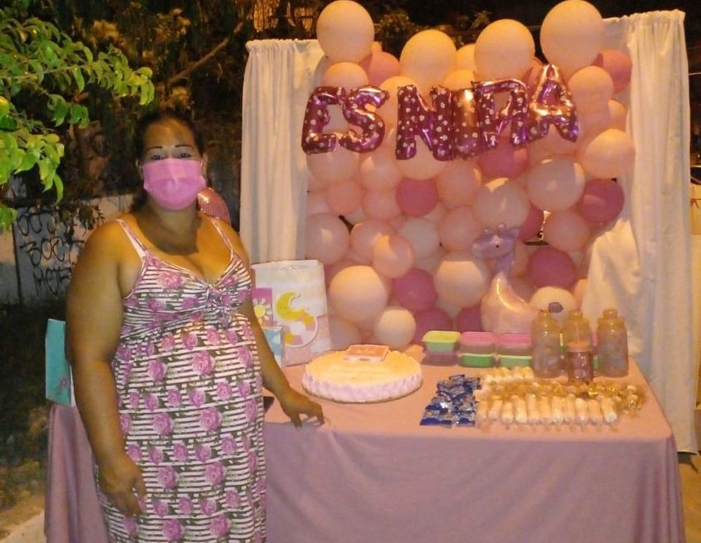 Mamá publica que nadie fue a su baby shower y solo recibe burlas