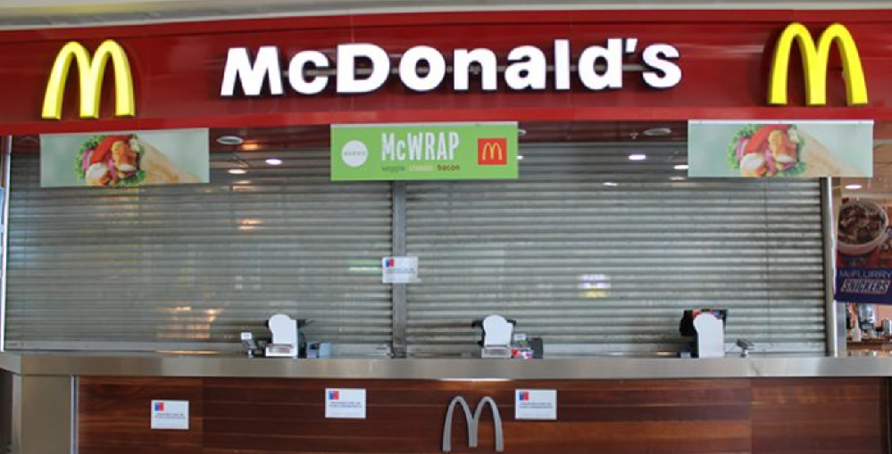 Todo el personal de un McDonald’s renuncia y tienen que cerrar