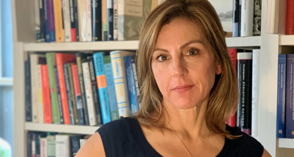 Acusan de transfobia a bióloga de Harvard por decir "mujeres embarazadas"