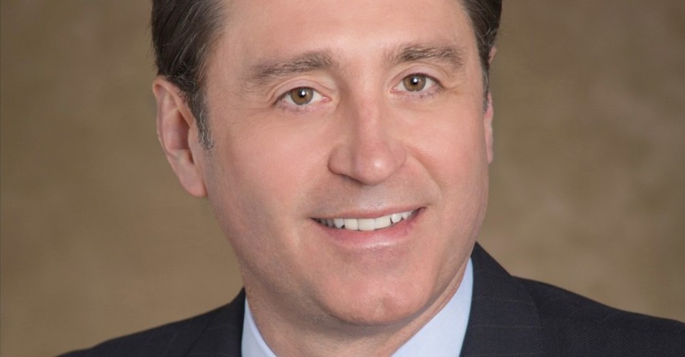 Acusa a empresa de despedirlo por ser hombre y le pagarán 200 mdp