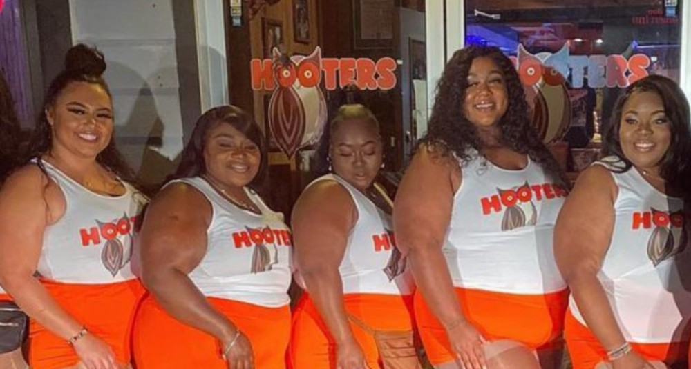 Piden Incluir A Meseras Plus Size En Los Restaurantes De Hooters