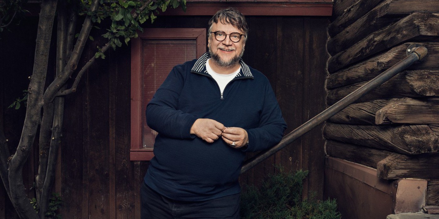 Desde niño le han llamado la atención el cine y los monstruos, que han sido parte importante de sus películas. 