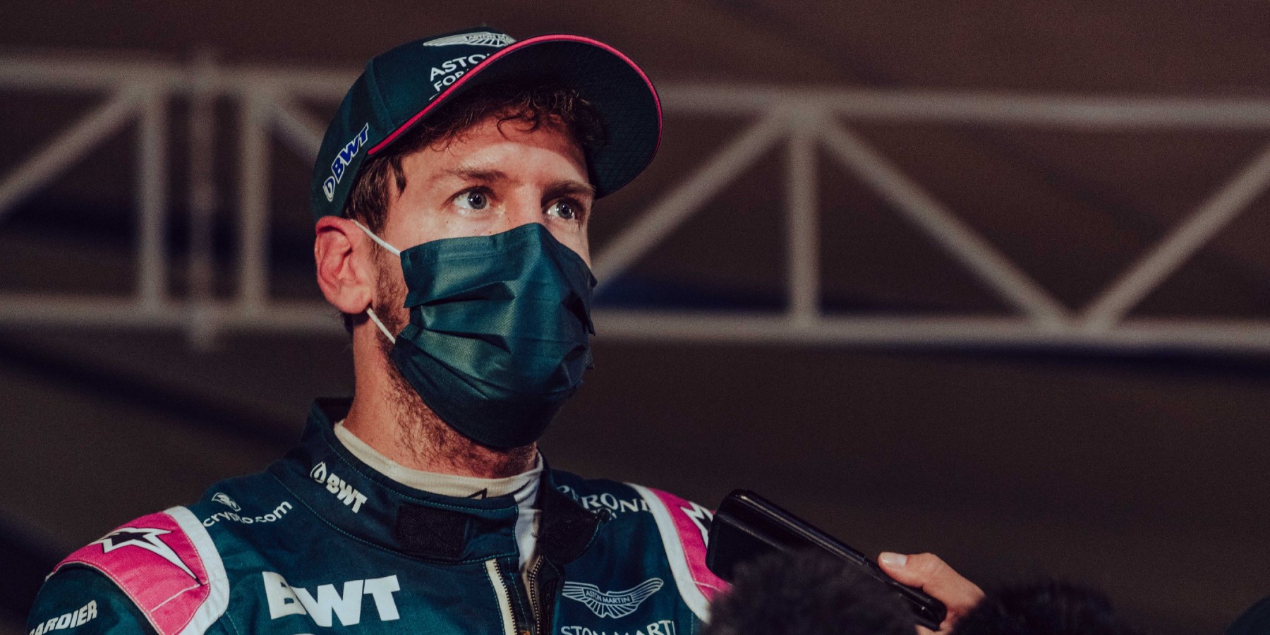 Cuatro veces campeón de la Fórmula Uno con Red Bull, Sebastian Vettel no consiguió los resultados esperados en su campaña debut con Aston Martin y en 2022 quiere aspirar a más podios. 
