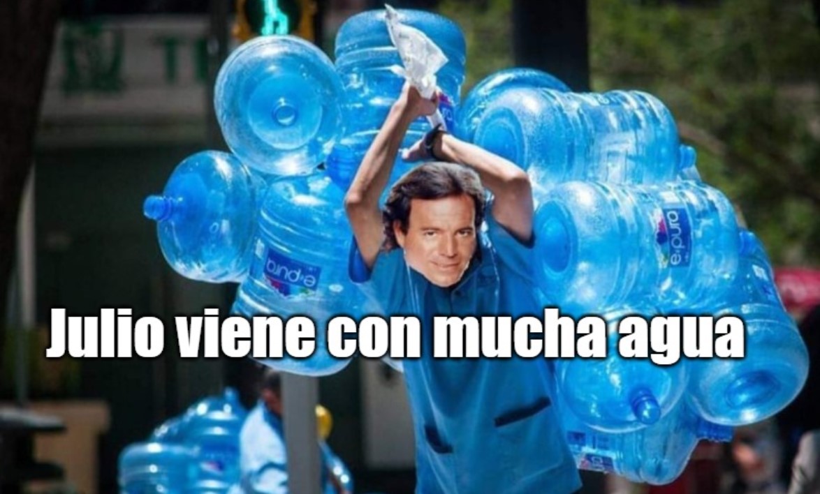 Los mejores memes de Julio Iglesias para comenzar julio