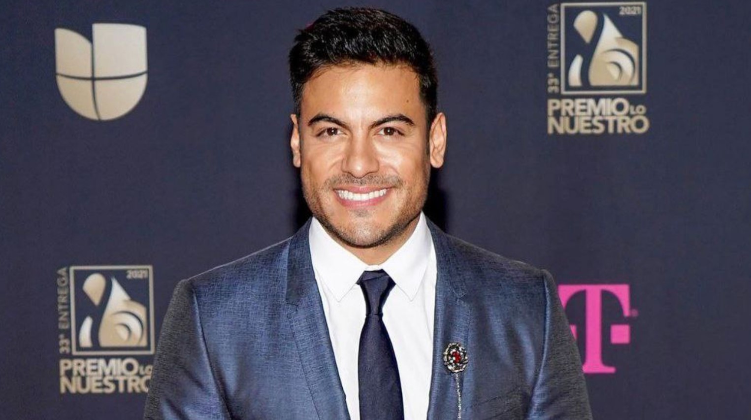 Así lucía Carlos Rivera al inicio de su carrera