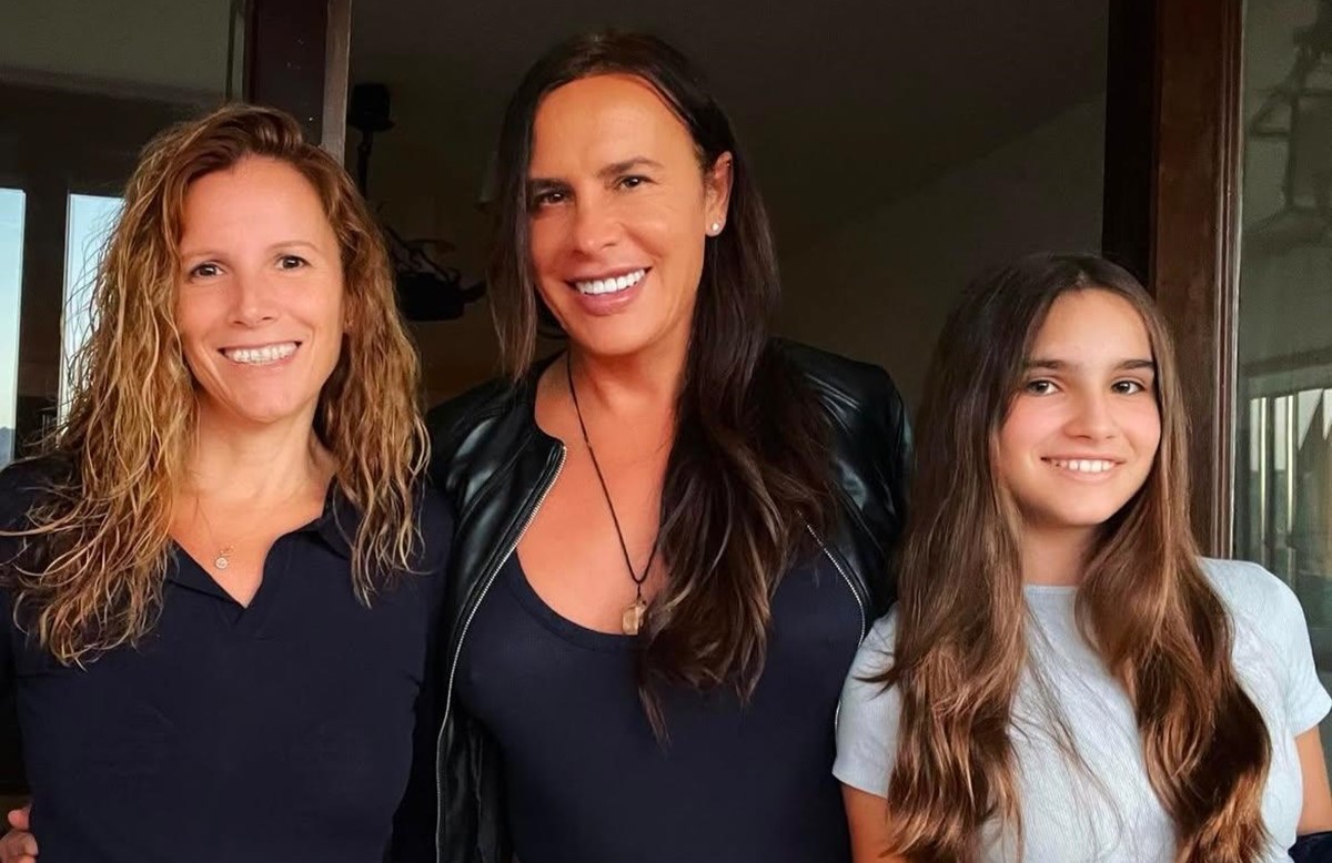 Quién es la esposa de Karla Sofía Gascón, protagonista de "Emilia Pérez"