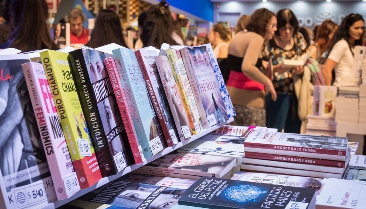 Entérate de cuál es el país que más lee en América Latina